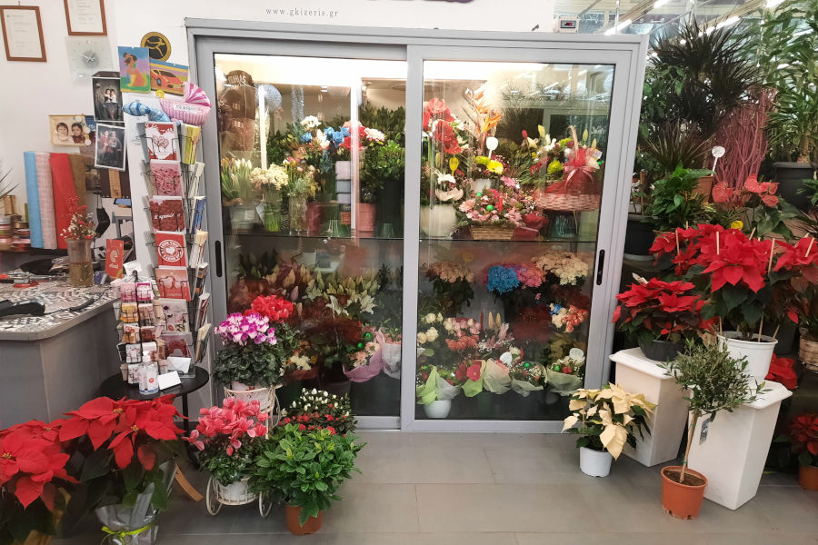 Gkizeris Flowers - inside store